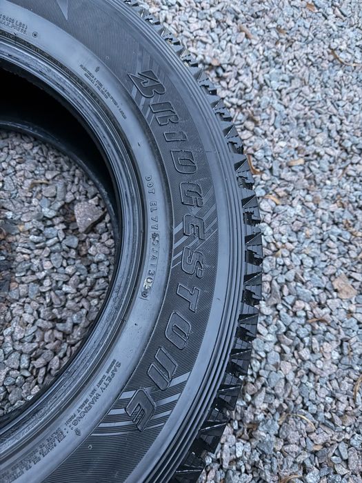 Зимові шини(резина) 265/65 R17 “Bridgestone” Blizzak DM-Z3 - 4шт.