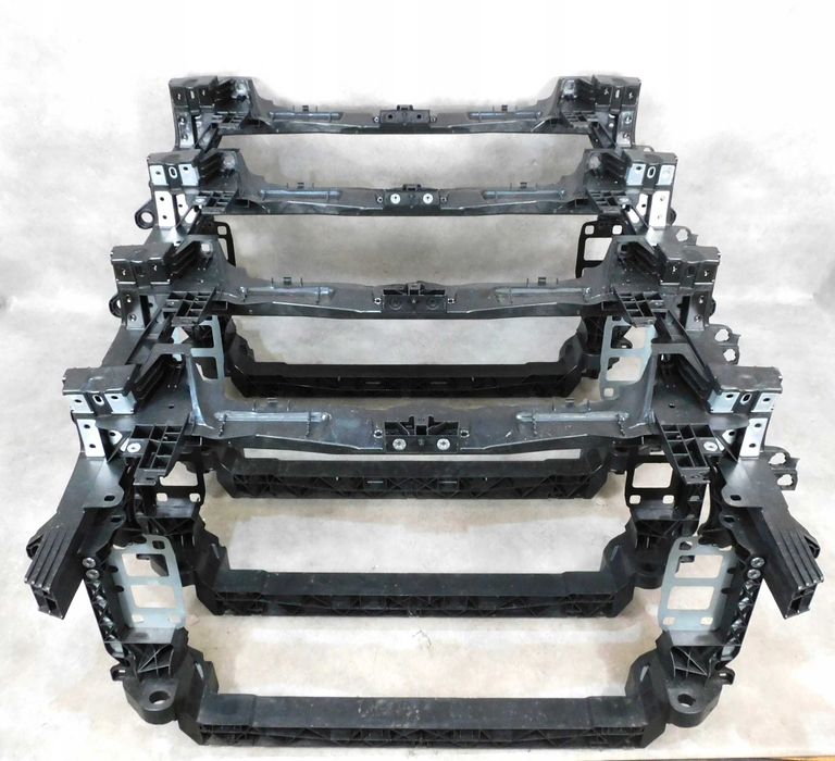 AUDI Q8 4M8 Телевізор передня панель