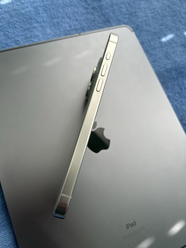 Iphone 15 pro max 256 опис
