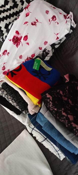 Paka ubrań damskich sukienki, spodnie rozm.36 + gratisy!