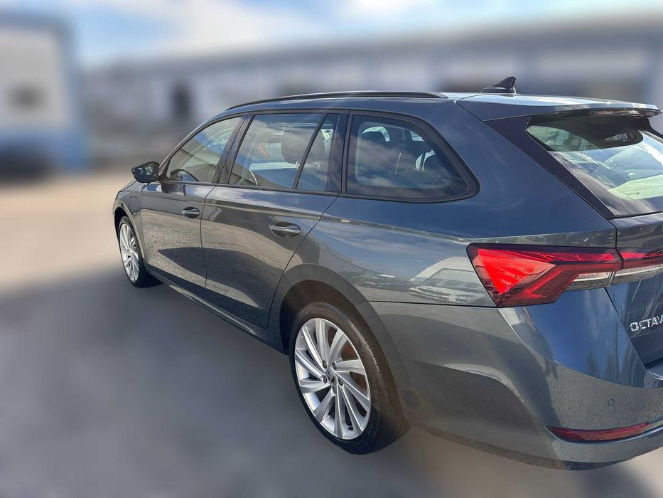 SKODA OCTAVIA IV 1.4 TSI RS iV Híbrido de 2021