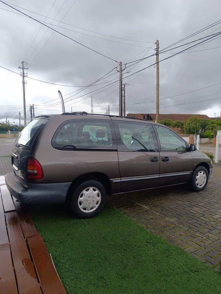 Chrysler Voyager 2.5