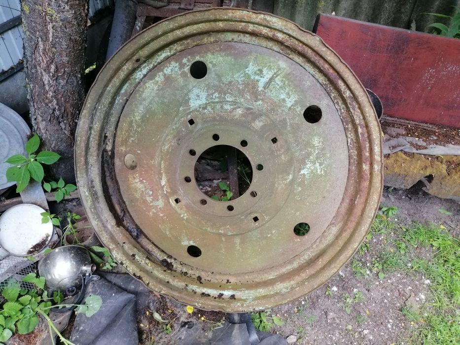 Диск заднього колесатрактора т40