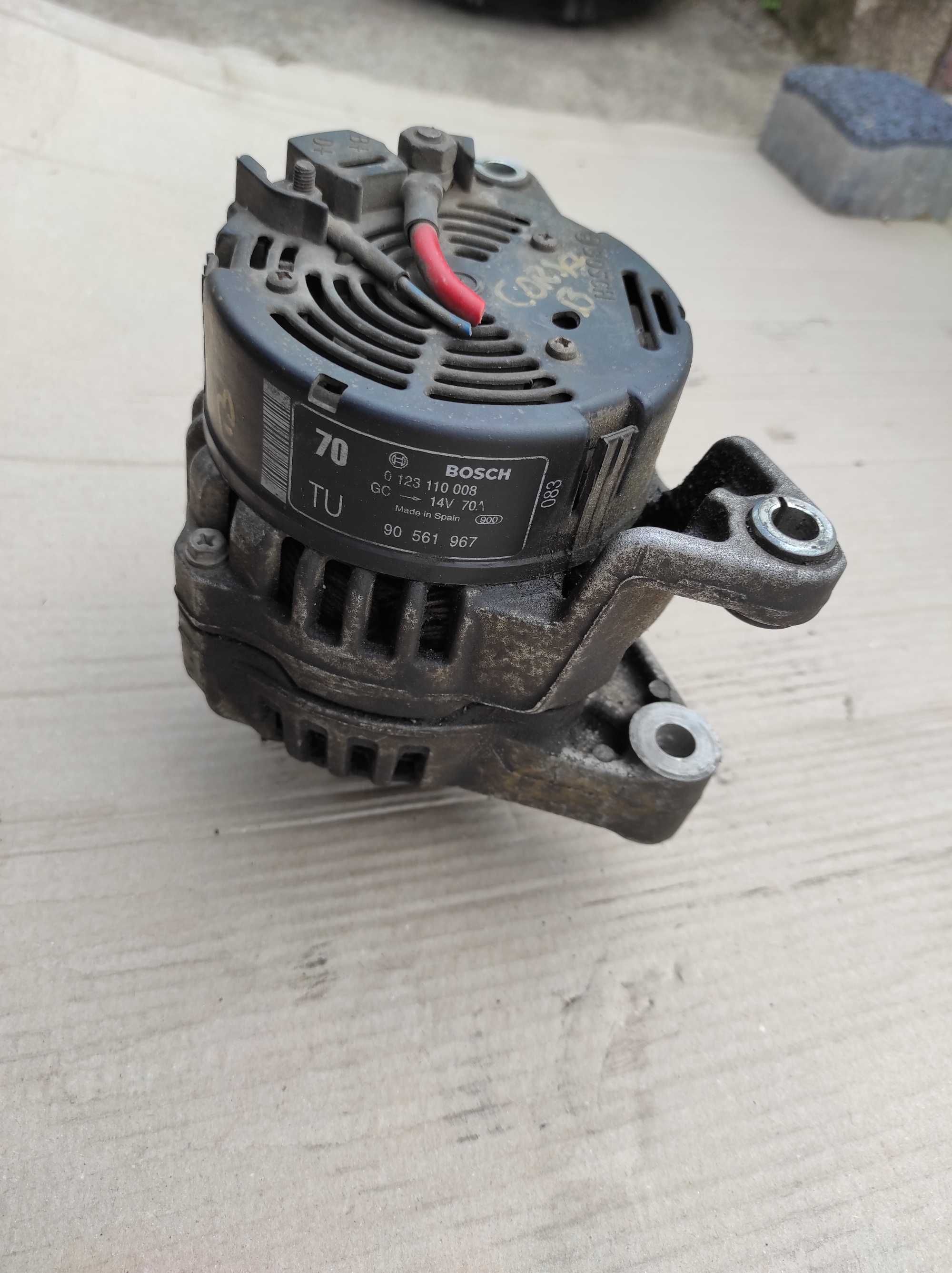 Alternator Opel Corsa B demontaż