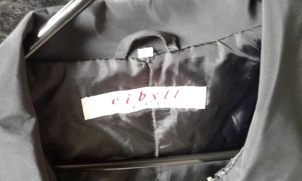 Blusão azul S (com ligeiro brilho)