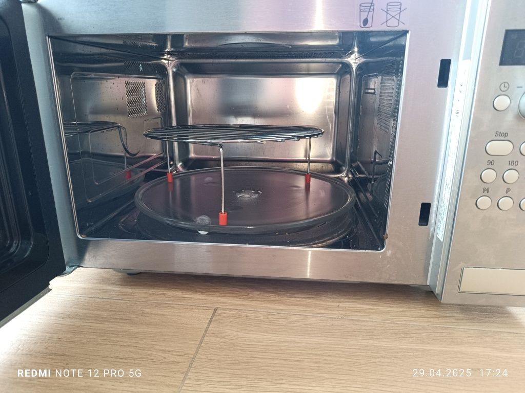 Kuchenka mikrofalowa BOSCH 900W