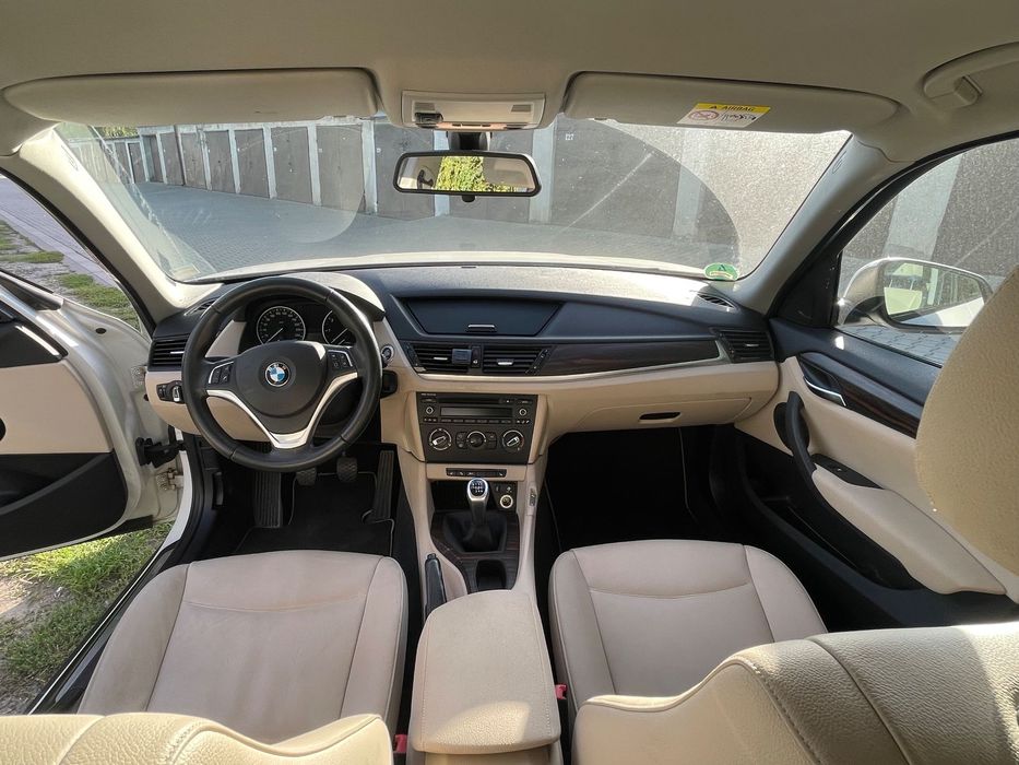BMW X1 Maly przebieg - skóry - super stan BMW X1 xLINE