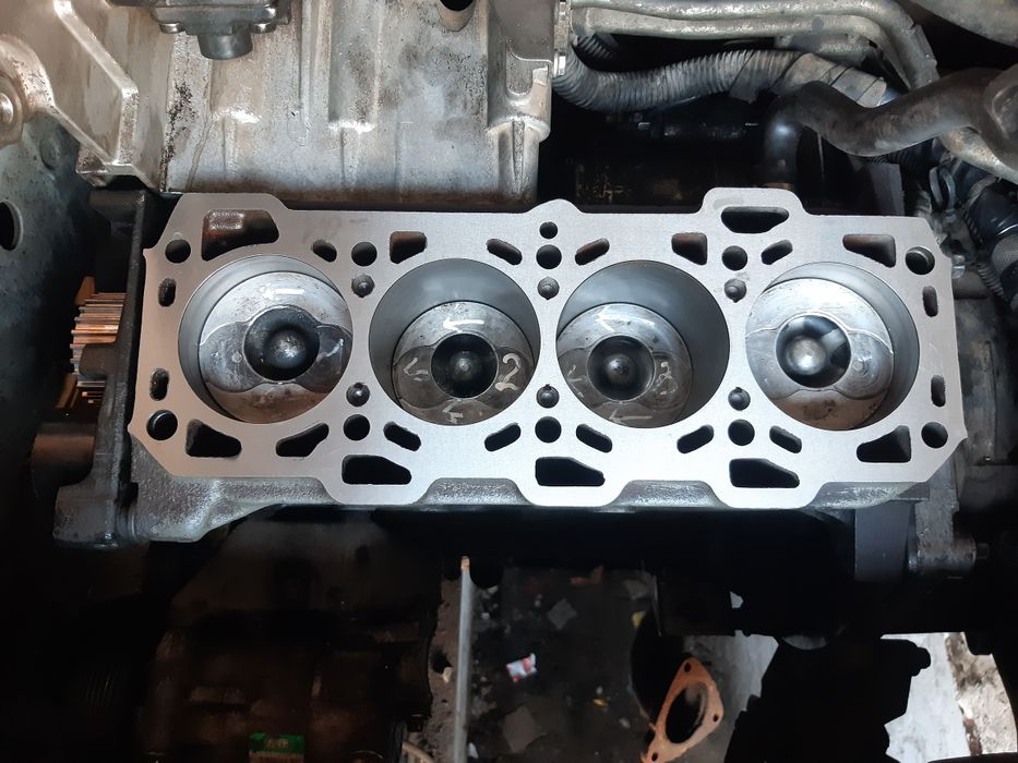 Ремонт двигуна авто, СТО