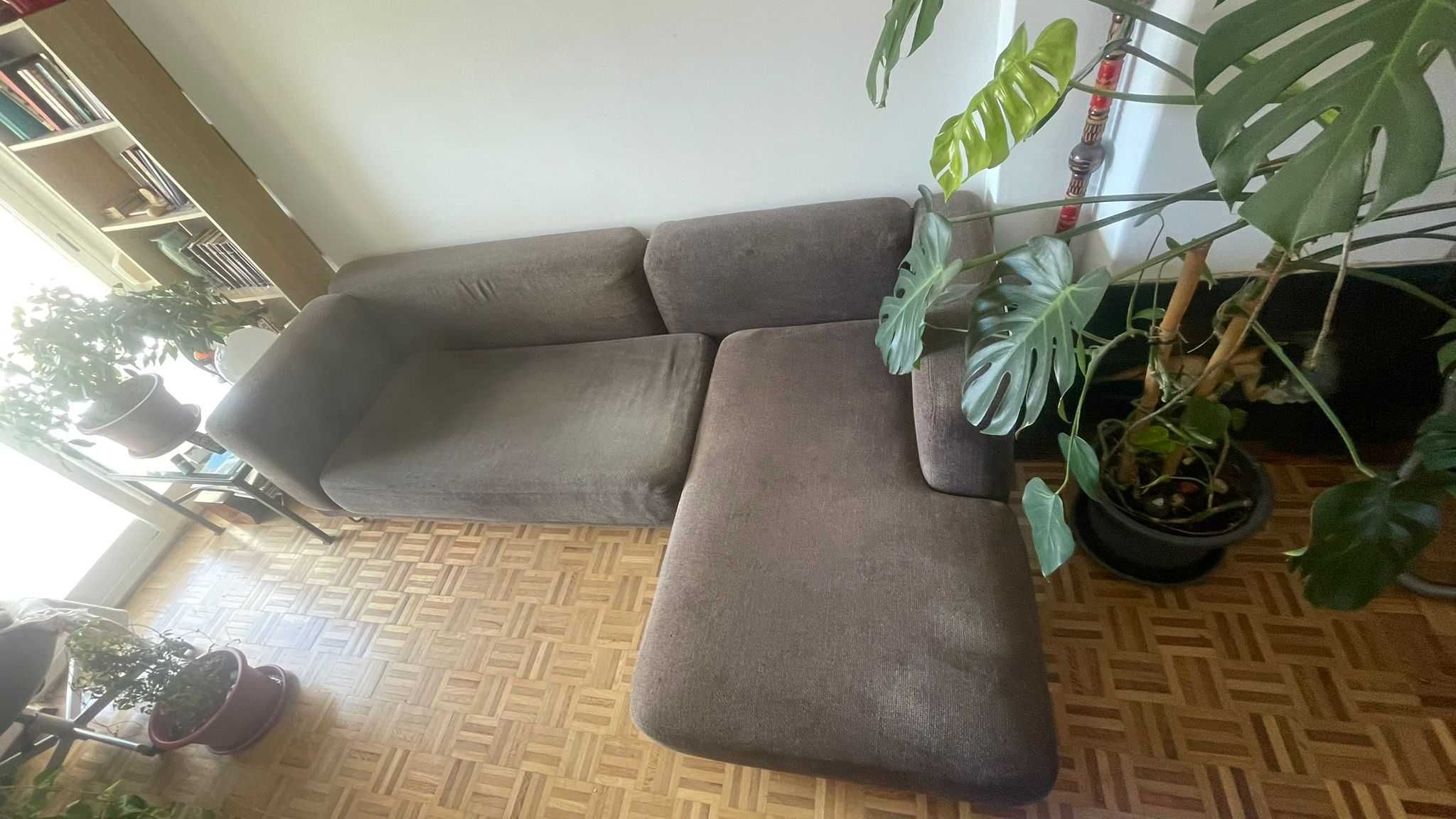 Sofa chaise longue cinzento