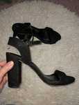 Czarne buty na grubym obcasie New Look