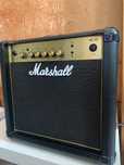 Wzmacniacz marshall Mg15G