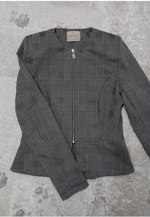 Костюм жіночий з люрексом