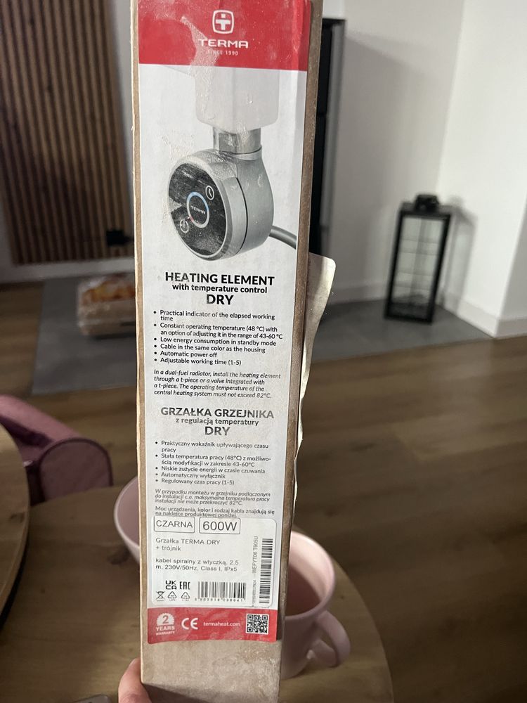 TERMA Grzałka DRY 600W CZARNA trójnik do grzejnika
