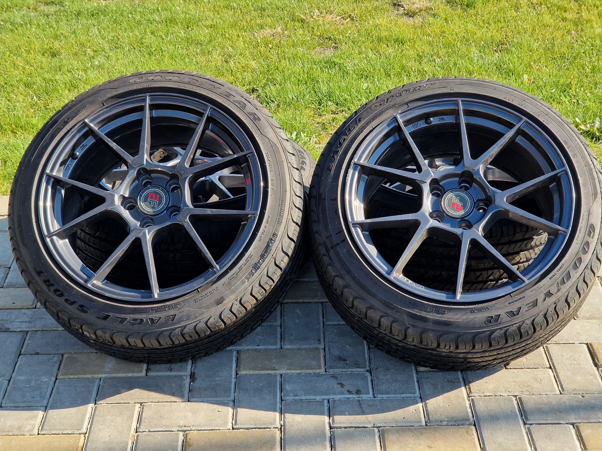 Диски 2FORGE з гумою 235/45 R18