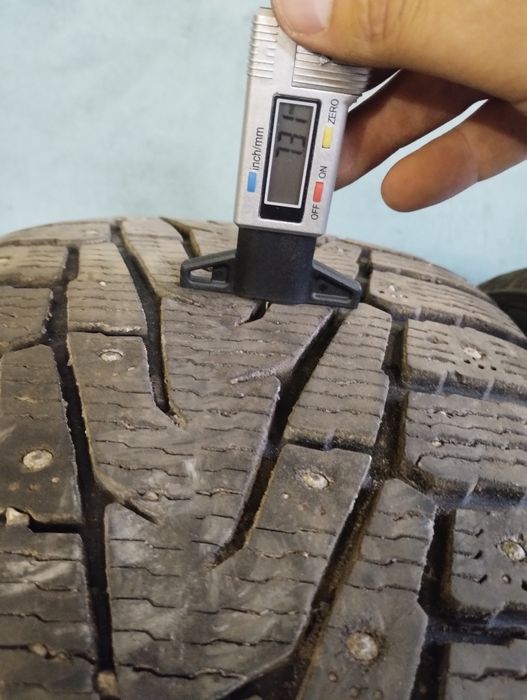 Шины зимние Nokian SUV шипы 255 55 r18