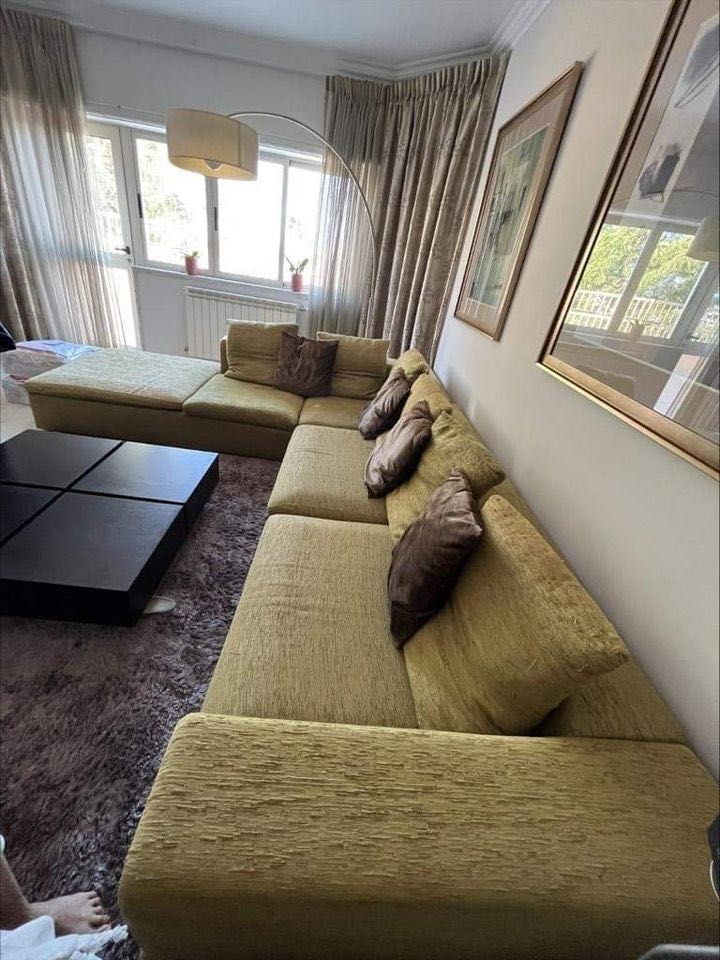 Mobília completa (sala de jantar e sala de estar)