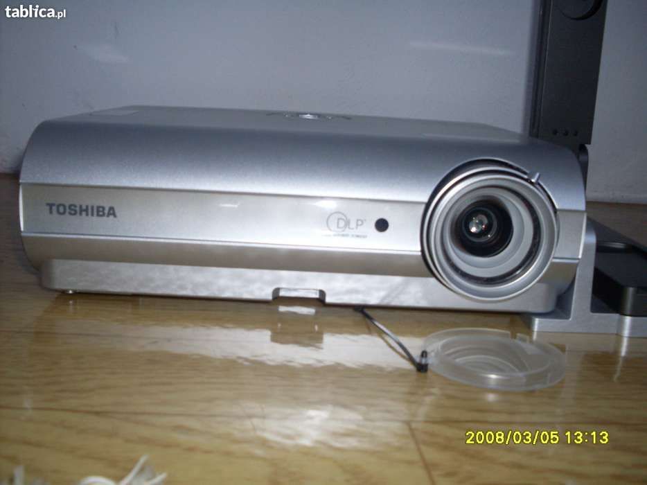 Projektor Toshiba z kamerą. Sprzedam lub zamienię.