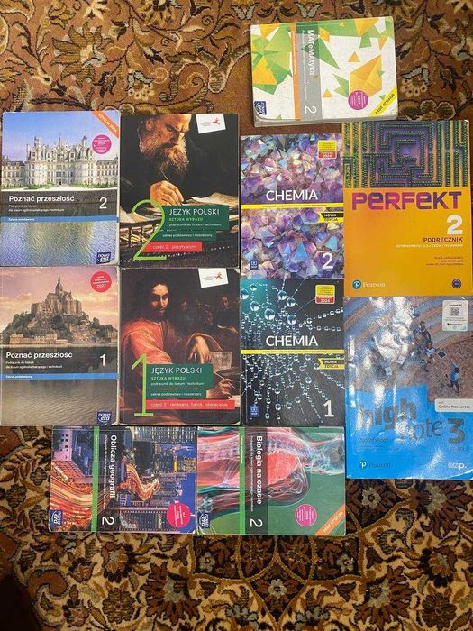 Podręczniki do liceum – historia, biologia, chemia, matematyka, jęz...