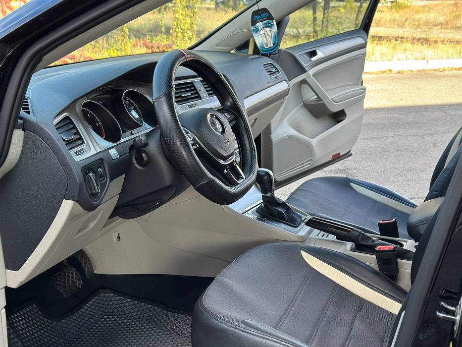 Volkswagen Golf 2015 2.0 дизель