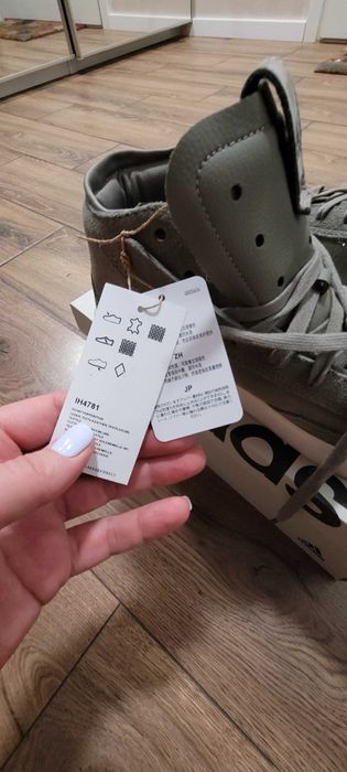 Оригінальні кросівки,хайтопи Adidas 40 розмір
