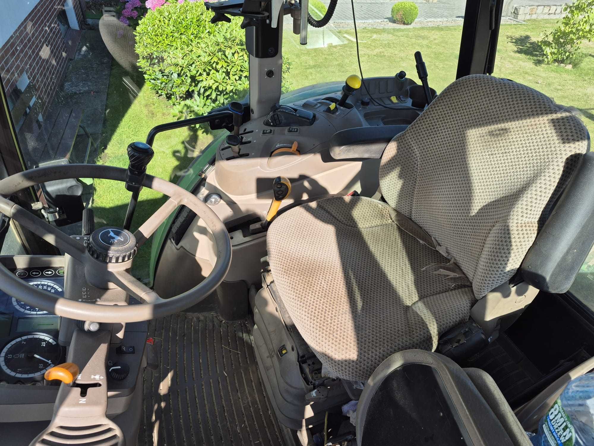 Ciągnik rolniczy John Deere 6095MC