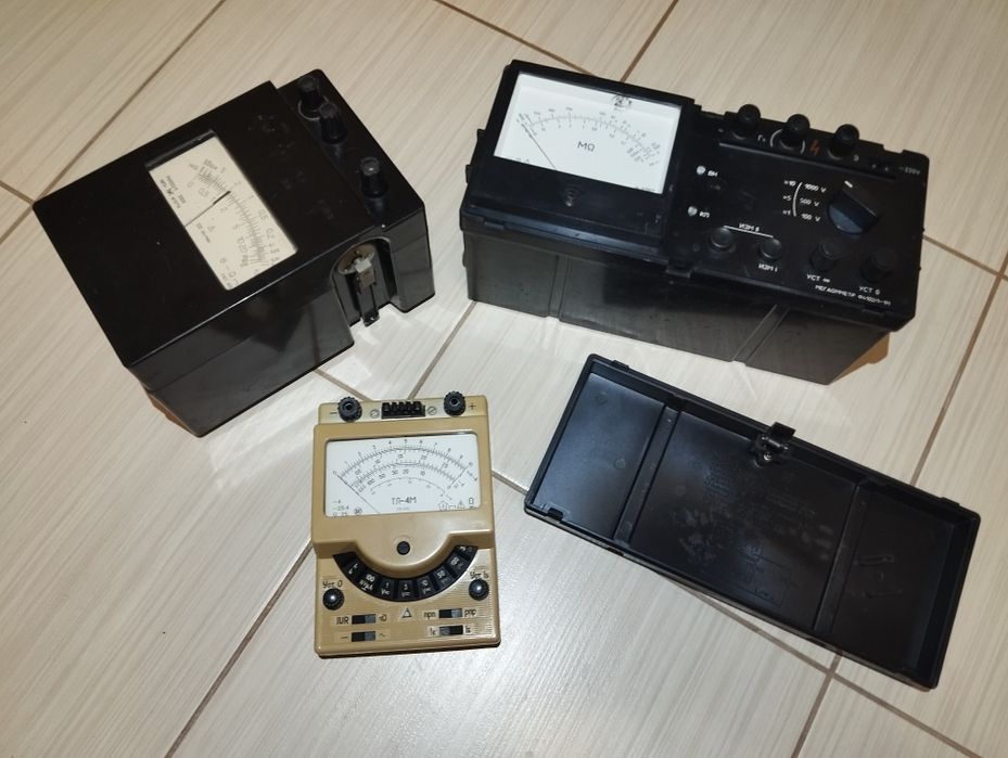 Измеритель Ф4102 СССР М4100 заземления мегаомметр