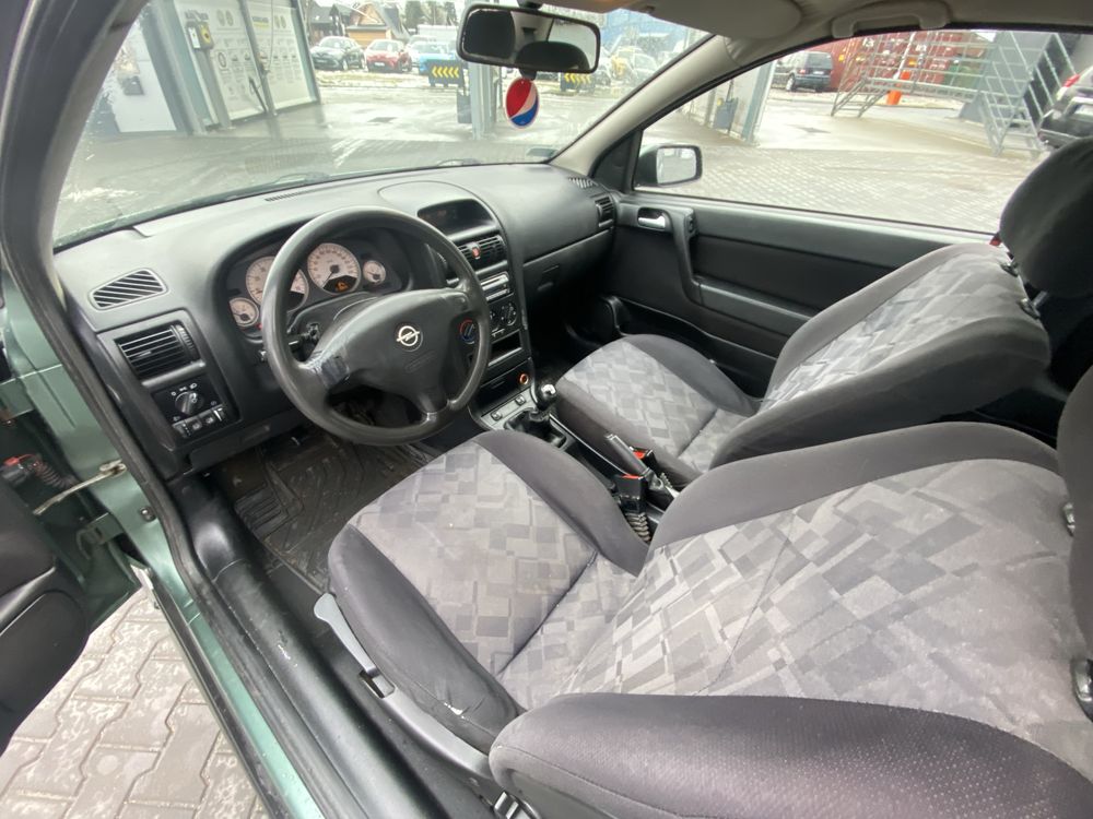 Opel Astra 1.6 benzynka