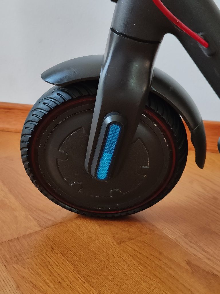 Hulajnoga elektryczna Xiaomi Mi 1S