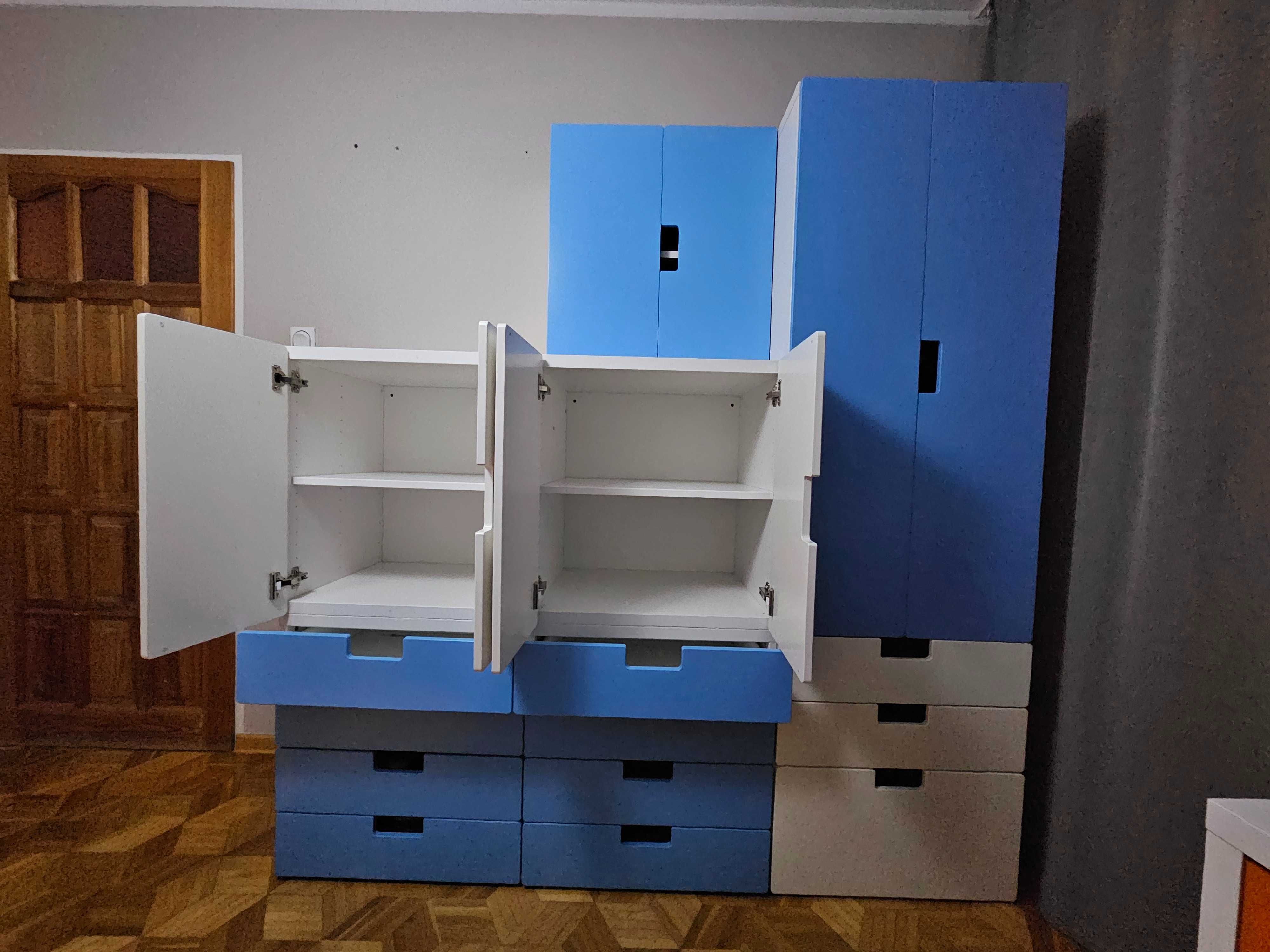 Szafa oraz szafki z półkami i szufladami, IKEA