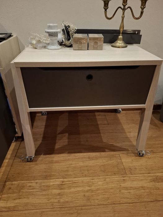 Stolik z podnoszonym blatem VOX Spot Young