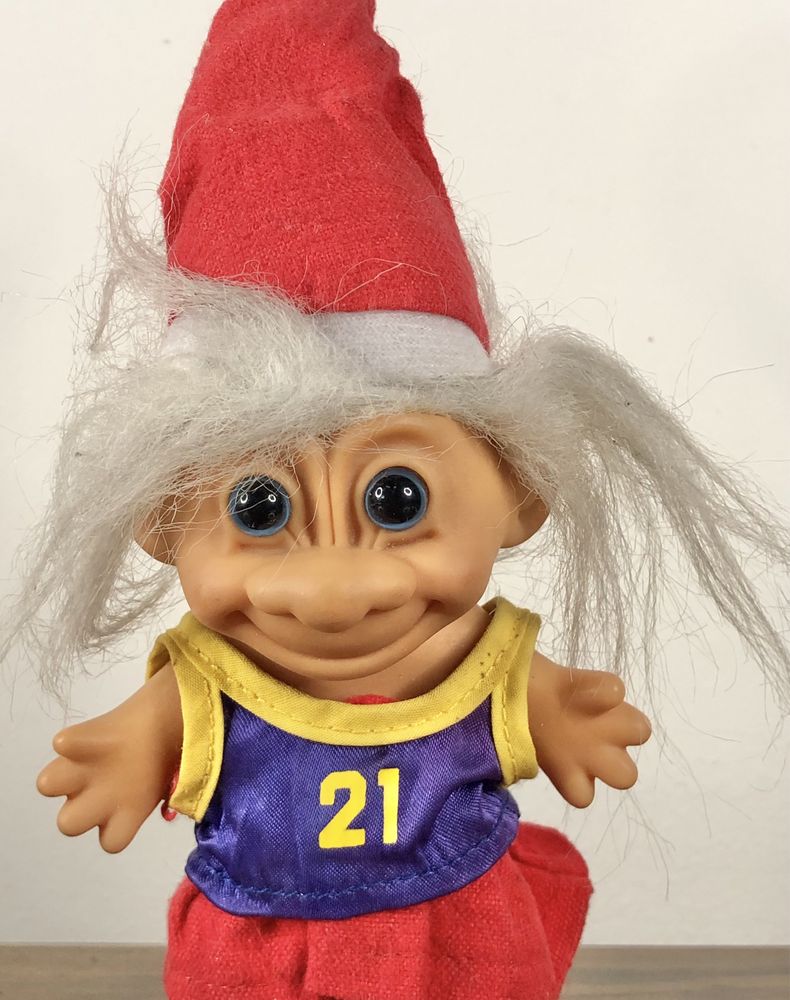Oryginalny Troll Mikołaj Koszykarz figurka Russ Berrie retro zabawka