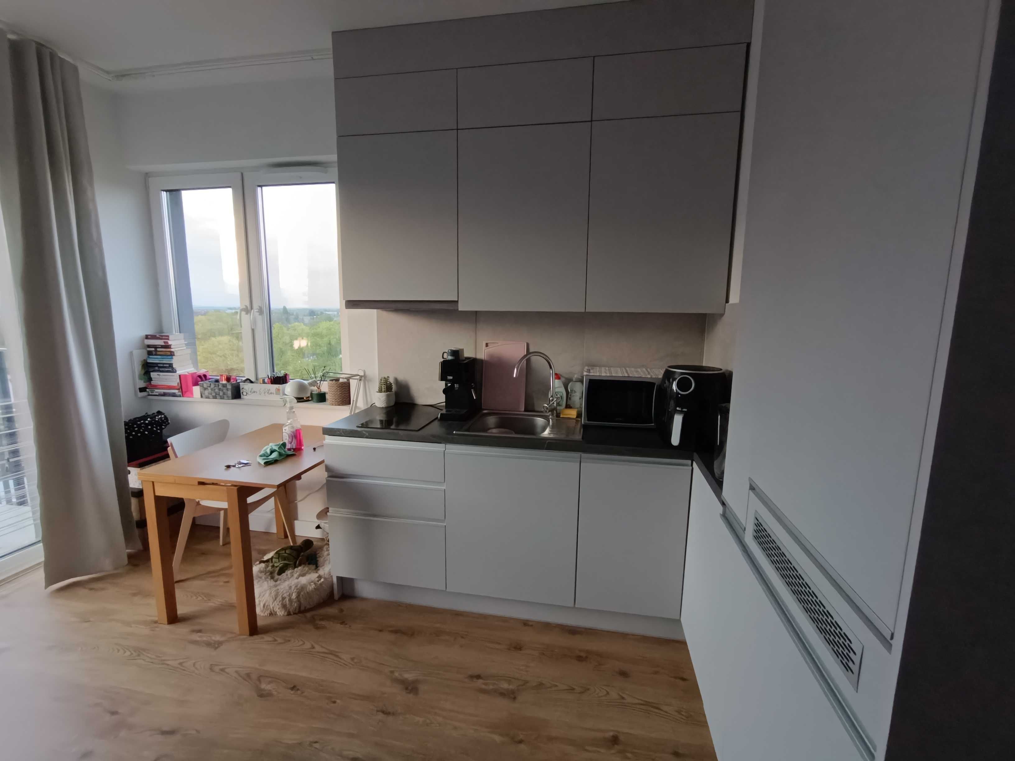 Wynajem kawalerka 20m2 Wrocław (ul. Zakładowa) balkon pets friendly