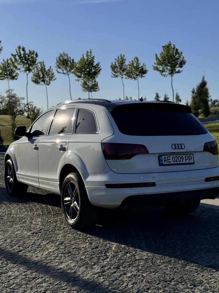 Audi Q7 Premium Plus