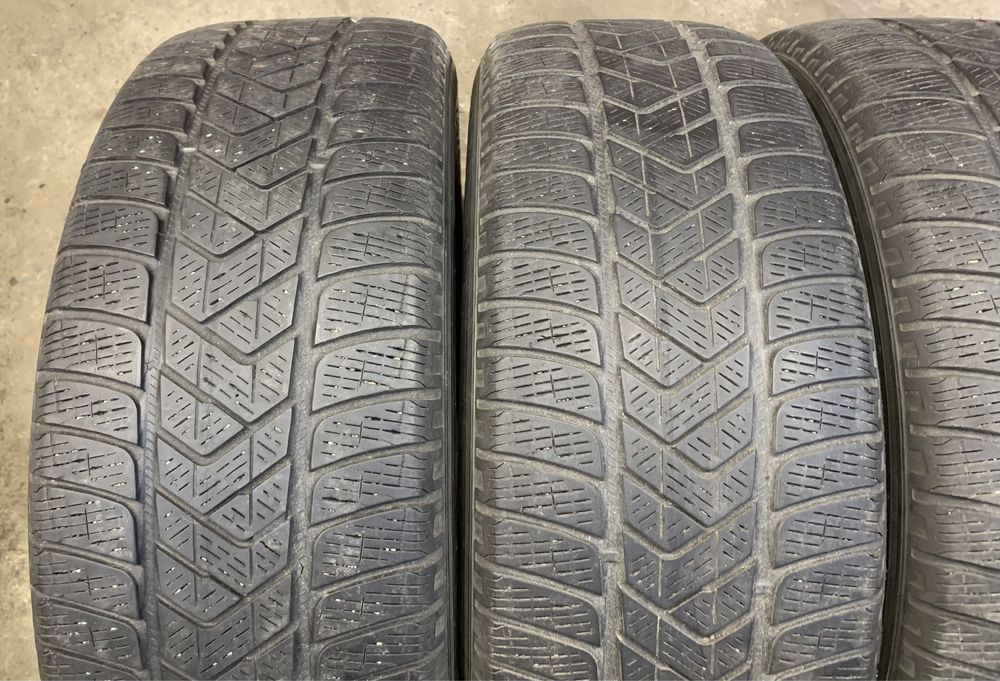 Шини Pirelli Scorpion Winter 235/60 R18