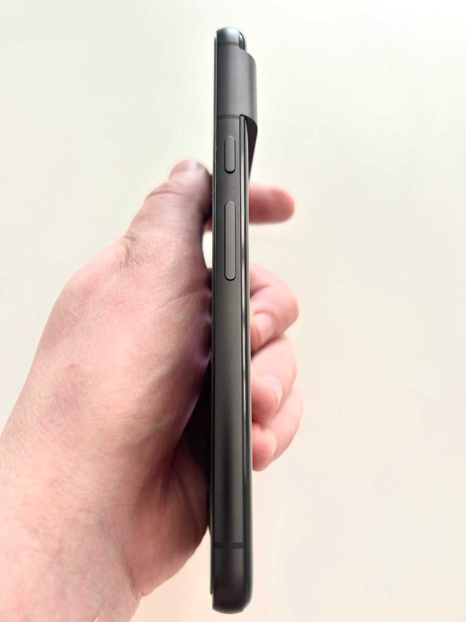 Google Pixel 8 8/128 GB Obsidian Global Version Повний комплект Ідеал