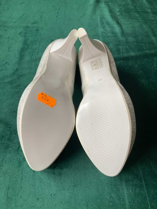 Nowe buty, czółenka srebrne, r. 36, wys. 10 cm, wyprzedaż