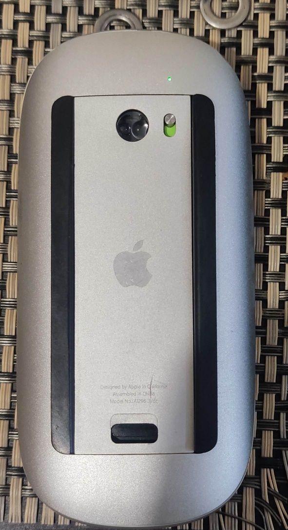 Magic Mouse 1 (Laser avariado)