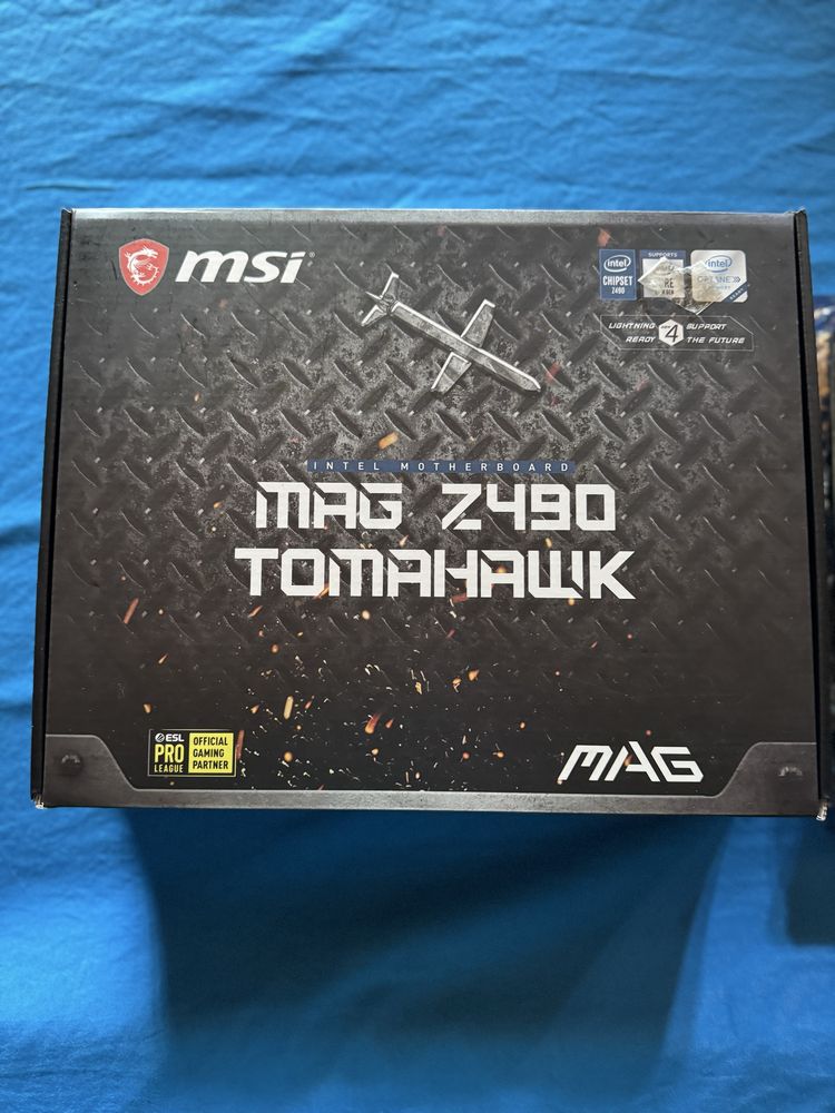 Placa Mãe Msi MAG Z490 Tomahawk +  Intel 10700 KF