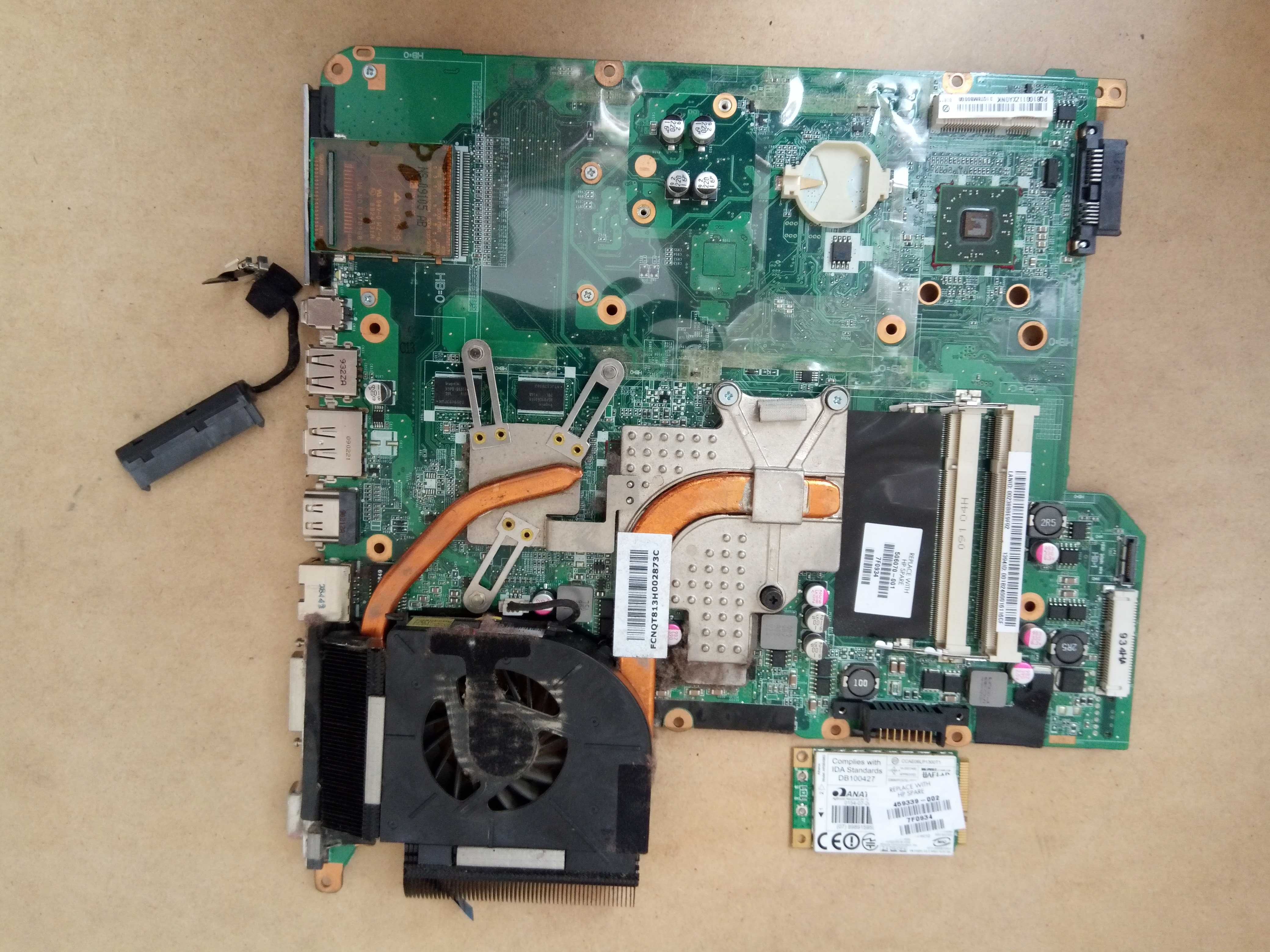 HP  DV5-1205ew   запчастини