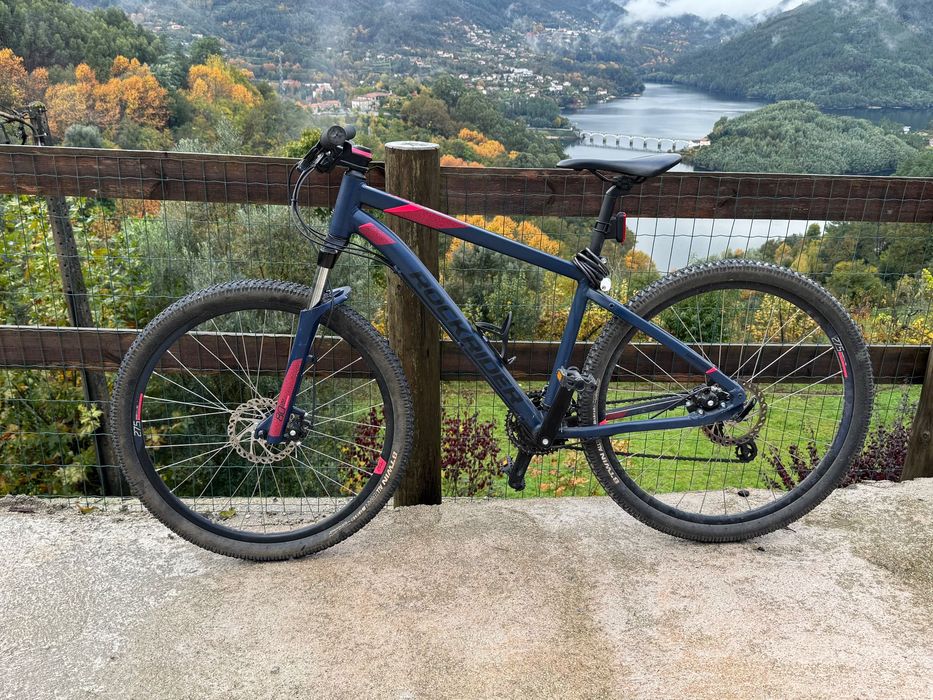 Bicicleta Rockrider ST520 – Tamanho M – Ótimo estado (4 anos)
