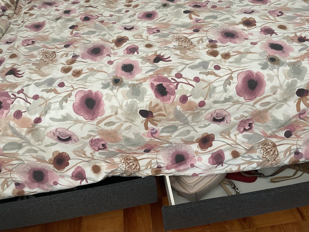 Conjunto de quarto de casal - como novo!