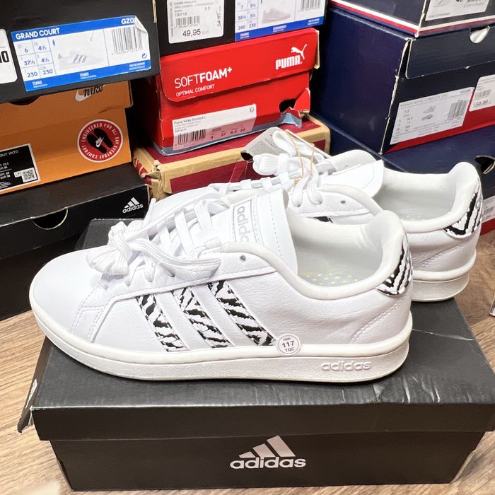 Кросівки Adidas Grand Court, розміри 36, 37.