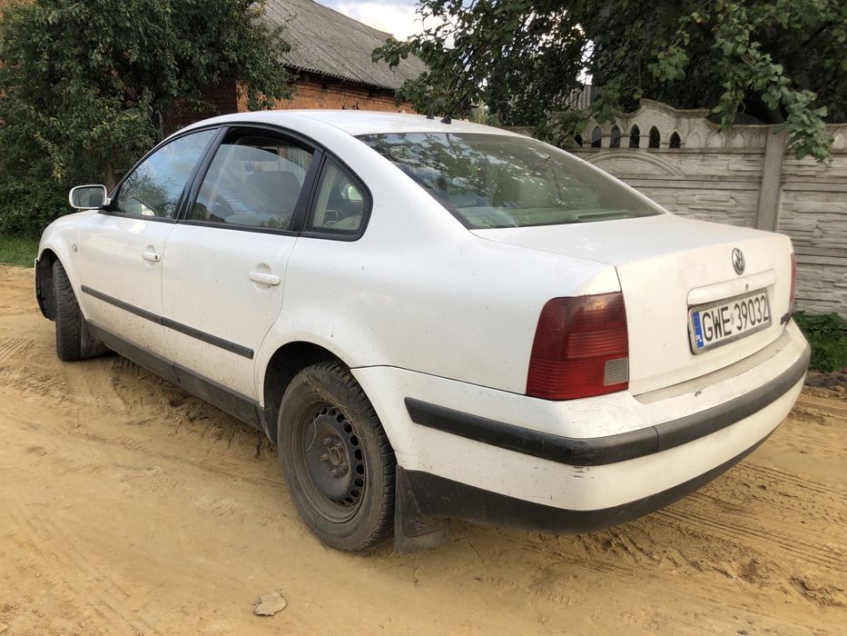 Разборка Пассат Б5 бампер фары салон двери Passat B5