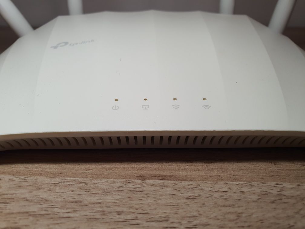 Bezprzewodowy punkt dostępowy AC1200 TP-Link 1201