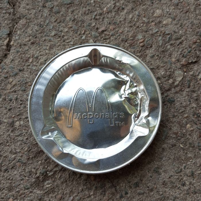 Пепельница. Макдональдс