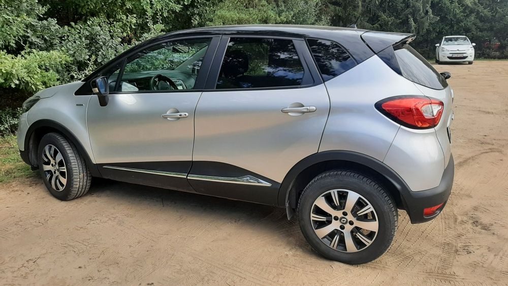 Samochód Renault Captur 2016r mały przebieg