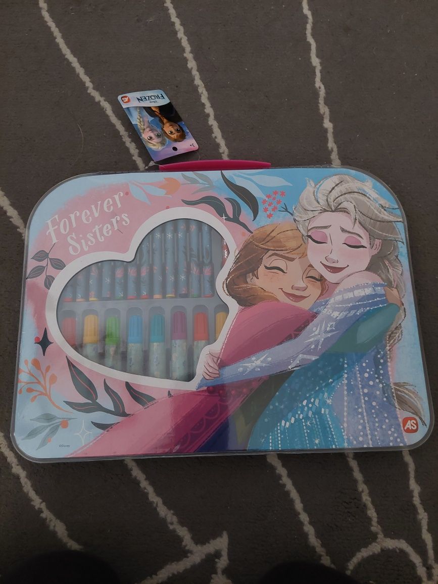 Kit de pintura da Frozen e microfone