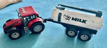 Traktor , mleczarka z dźwiękiem