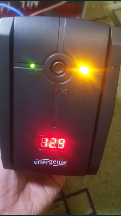 Упс EnerGenie та FSP 650VA Безперебійник