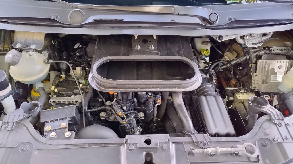 Toyota Proace 9 місць. Не Peugeot Expert. Не Citroen Jumpy.